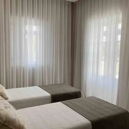 Porto-braga Family Villa *