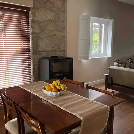Porto-braga Family Vila *